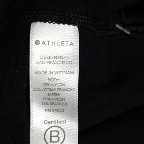 Athleta Vitality Mesh 7/8 Stash Pocket Leggings - Picture 8 of 8